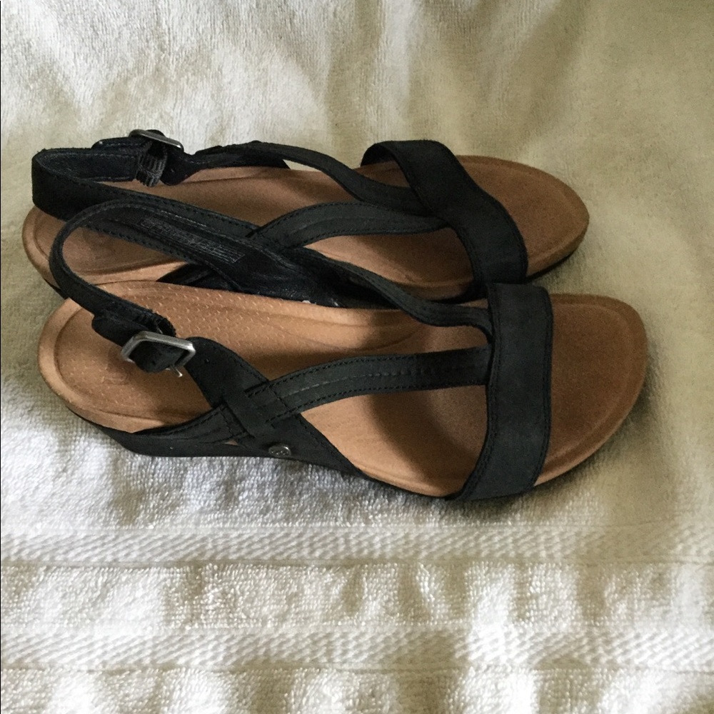 Ugg Melissa suede leather wedge sandals size 5.5 - Picture 3 of 10